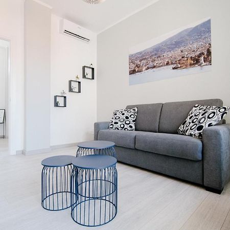 Bright Home - The House Of Travelers Como Buitenkant foto