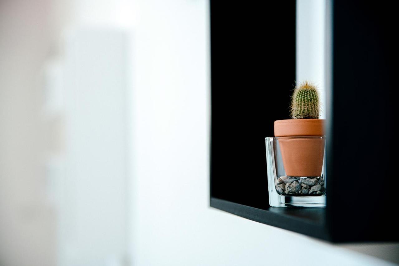 Bright Home - The House Of Travelers Como Buitenkant foto
