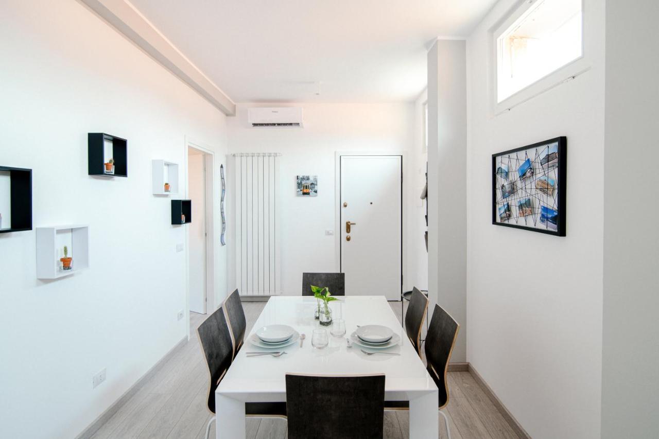 Bright Home - The House Of Travelers Como Buitenkant foto