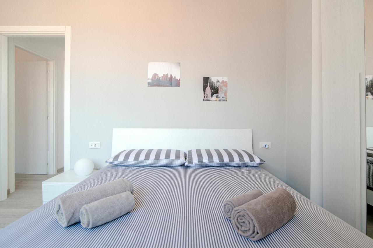 Bright Home - The House Of Travelers Como Buitenkant foto